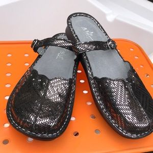 Black and silver Alegria Mary Jane slip on.
